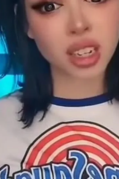 cosplay babe Amanda Welp cosplaying as a bunny rabbit