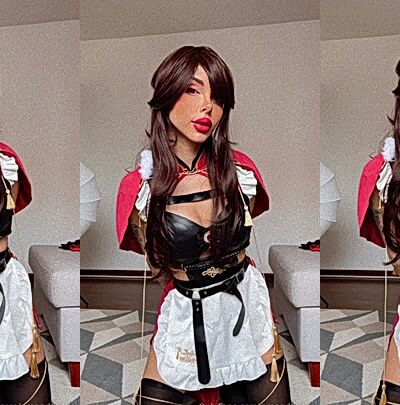 hot babe Amanda Welp showing off her sexy cosplay outfit