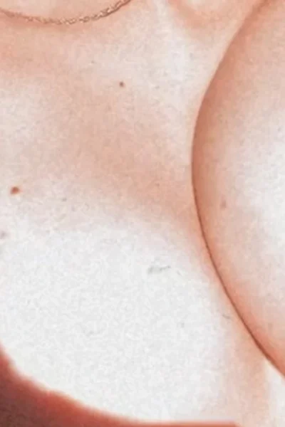 Amanda Welp showing off her naked bare tits