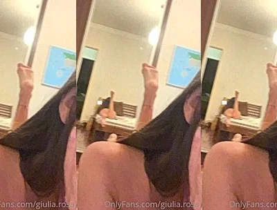 Giulia Rosa teasing her ass and feet in the mirror video leaked
