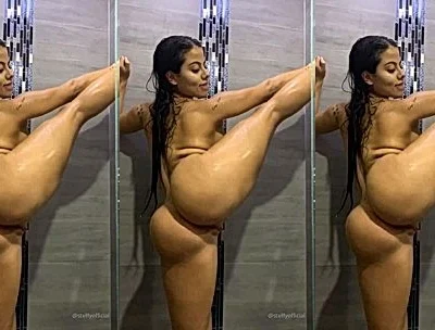 Steffy moreno twerking her big booty in the shower