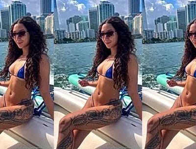 Puertoricanlexy teasing her hot bikini body on a boat