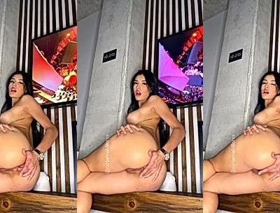 Hanna Miller playing with her naked pussy and big ass teasing