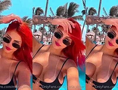 Maria Del Mar teasing big tits in her bikini