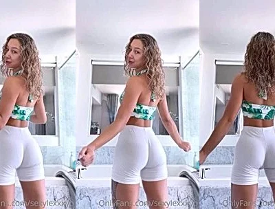 Puertoricanlexy naked teasing her big booty