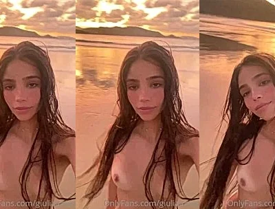 Giulia Rosa teasing her sexy body during her vacation