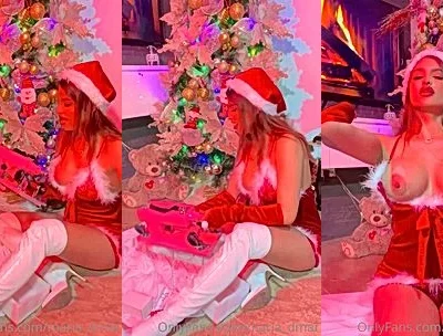 Maria Del Mar flashing her naked big tits for christmas