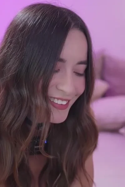 Eimigirl showing off her sexy naked body and sucking dildo