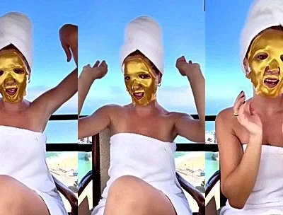 Nicole Block teasing her sexy body on the balcony