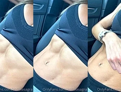 Anllela Sagra teasing her fit six packs body in the car