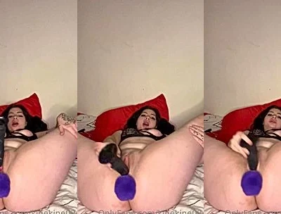 Kinekine02 clit rubbing masturbation with dildo in bed