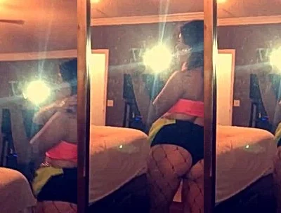 Kennacatx teasing her big booty in the mirror