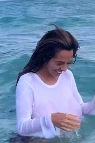 Danielley Ayalaa teasing her wet naked tits in the ocean